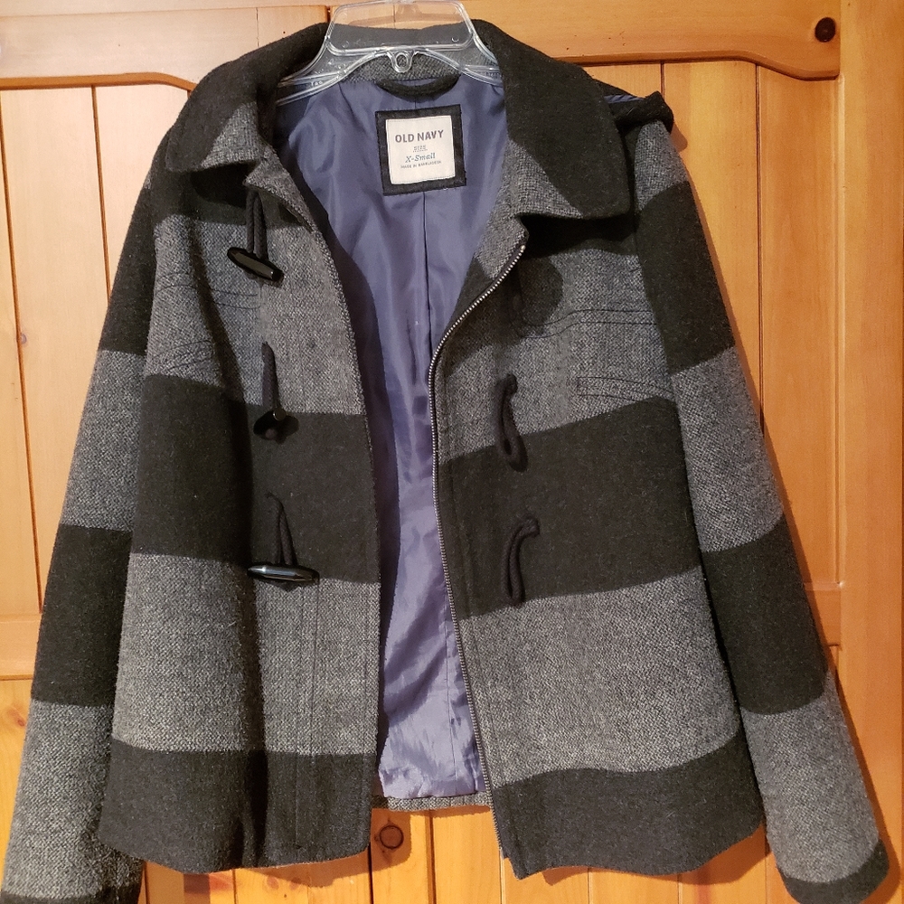 Old Navy grey and black wide striped toggle jacket